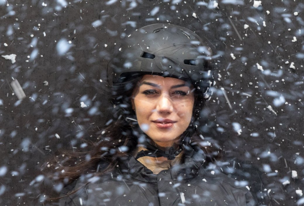 Microsoft мучает людей на сурвайвл-билборде Rise of the Tomb Raider. - Изображение 2 Microsoft мучает людей на сурвайвл-билборде Rise of the Tomb Raider. - Изображение 2
