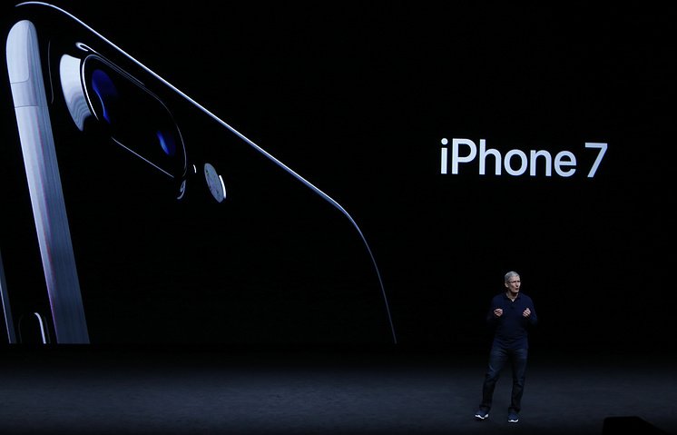 10 тысяч iPhone 7 нашли своих хозяев в первый день продаж в России. - Изображение 1 10 тысяч iPhone 7 нашли своих хозяев в первый день продаж в России. - Изображение 1