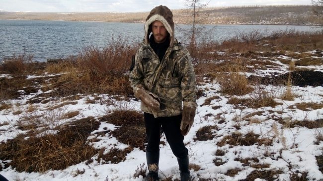 Одинокий экстремал выслеживает «Лабынкырского чёрта» в якутском озере - Изображение 1 Одинокий экстремал выслеживает «Лабынкырского чёрта» в якутском озере - Изображение 1