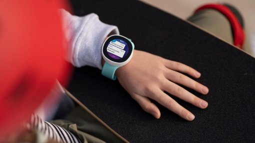 Disney выпустили детские умные часы с «малышом Йодой»