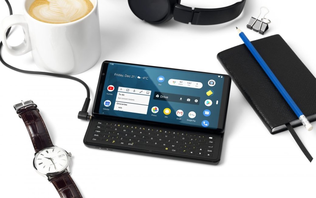 Анонс F(x)tech Pro 1: смартфон-слайдер с боковой QWERTY-клавиатурой | SE7EN.ws - Изображение 1
